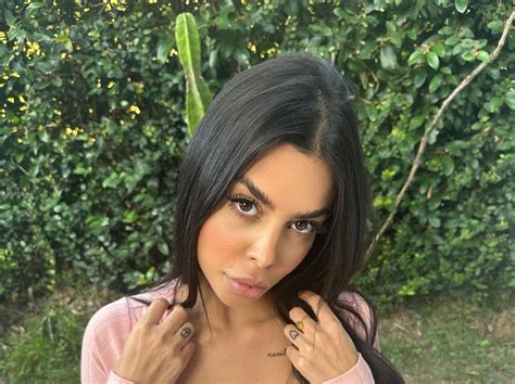 Jaiane Lima .